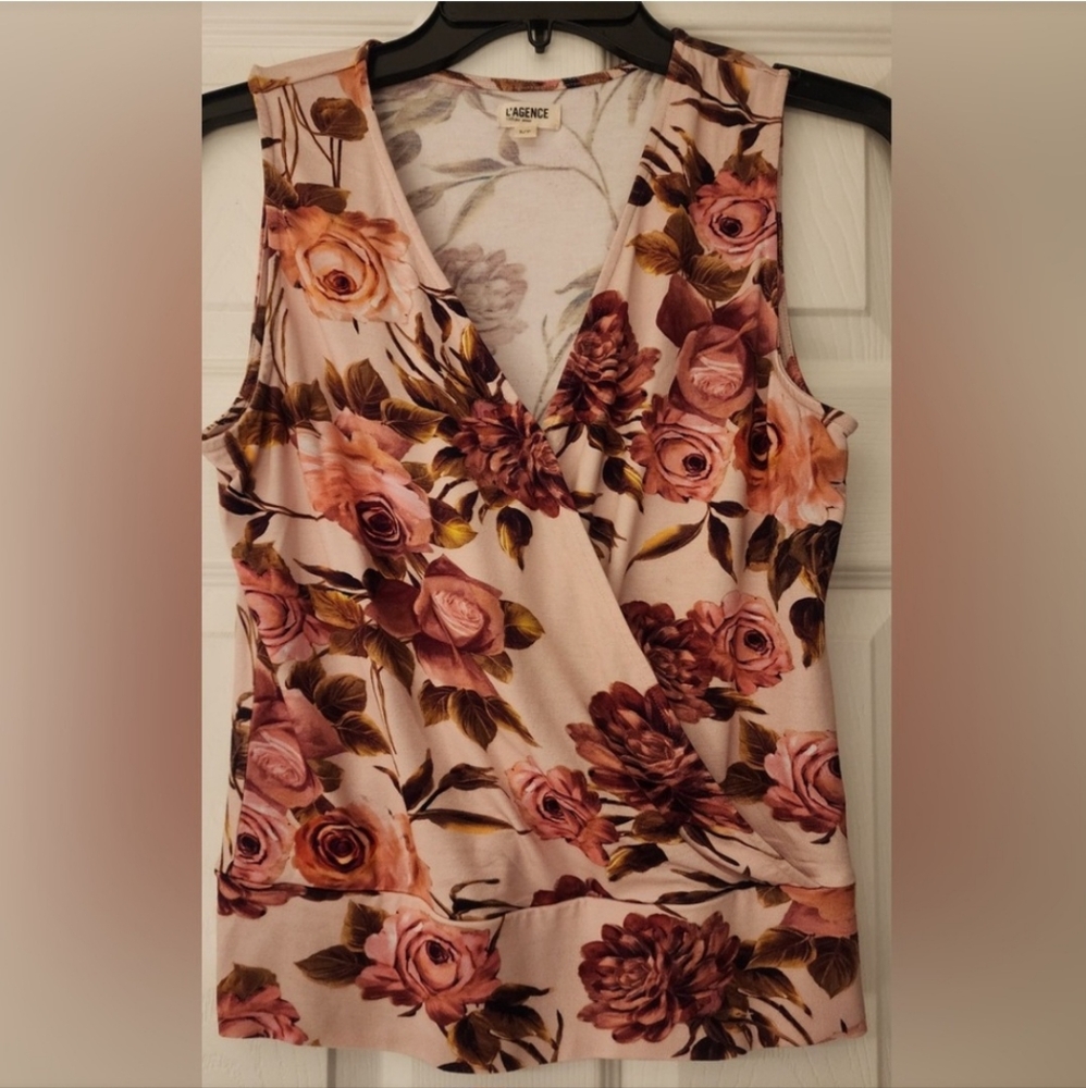 L'Agence Ressi Blush floral Print Jersey surplice front top in Pomelo Rose / SP - Picture 3 of 9